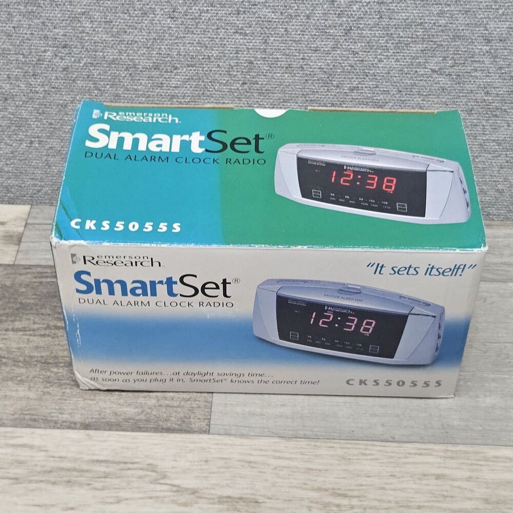 Emerson Research Smart Set Dual  Alarm ClockCKS 5055S Self-Set OPEN BOX